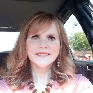 Meet your Posher, Sharon